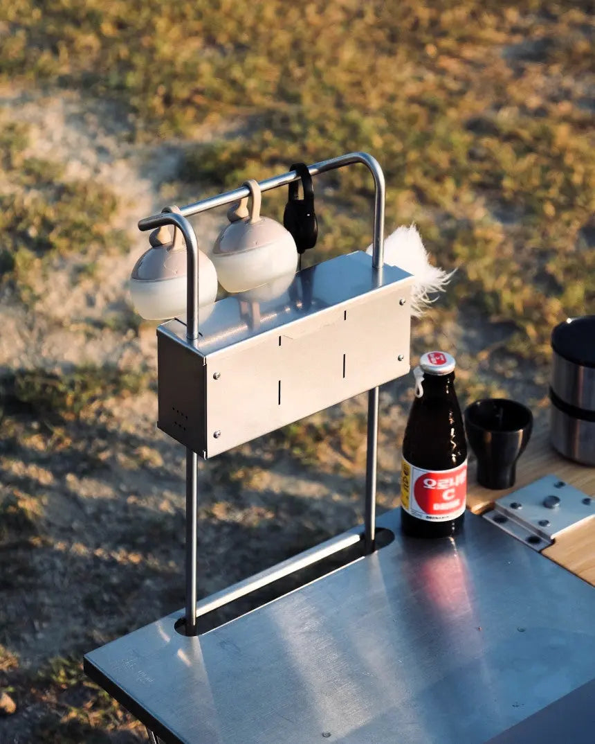 HR Stain My Table Hanger - Henrik Seo