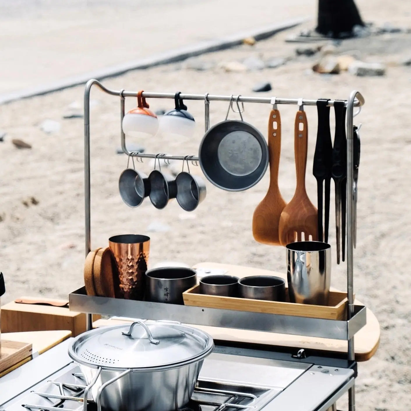 HR Side Tray - Henrik Seo