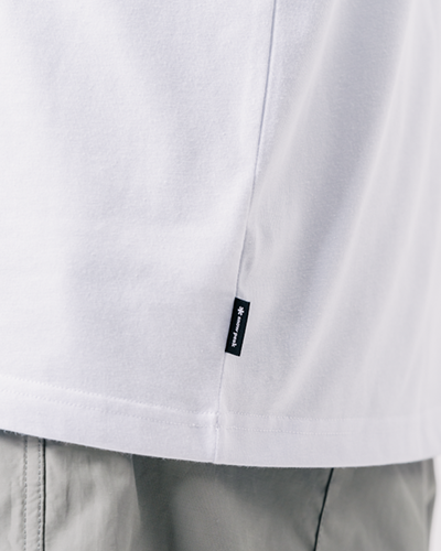 T-shirt typographique Alpha Breeze