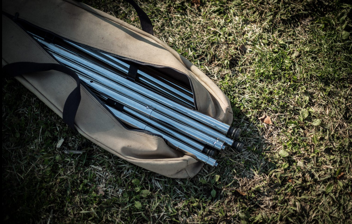 Étui de transport pour poteau de bâche