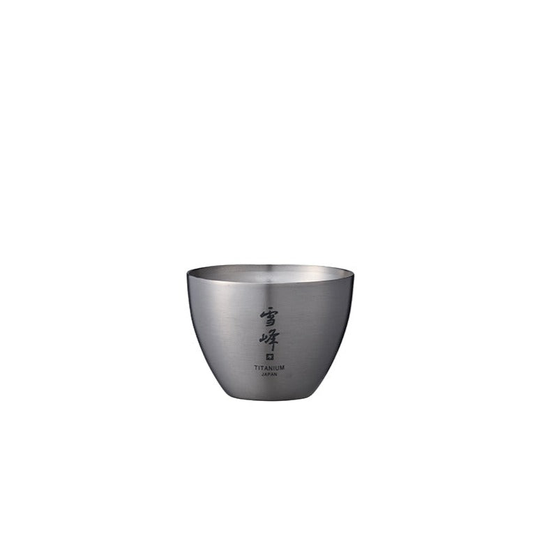 Coupe à saké en titane
