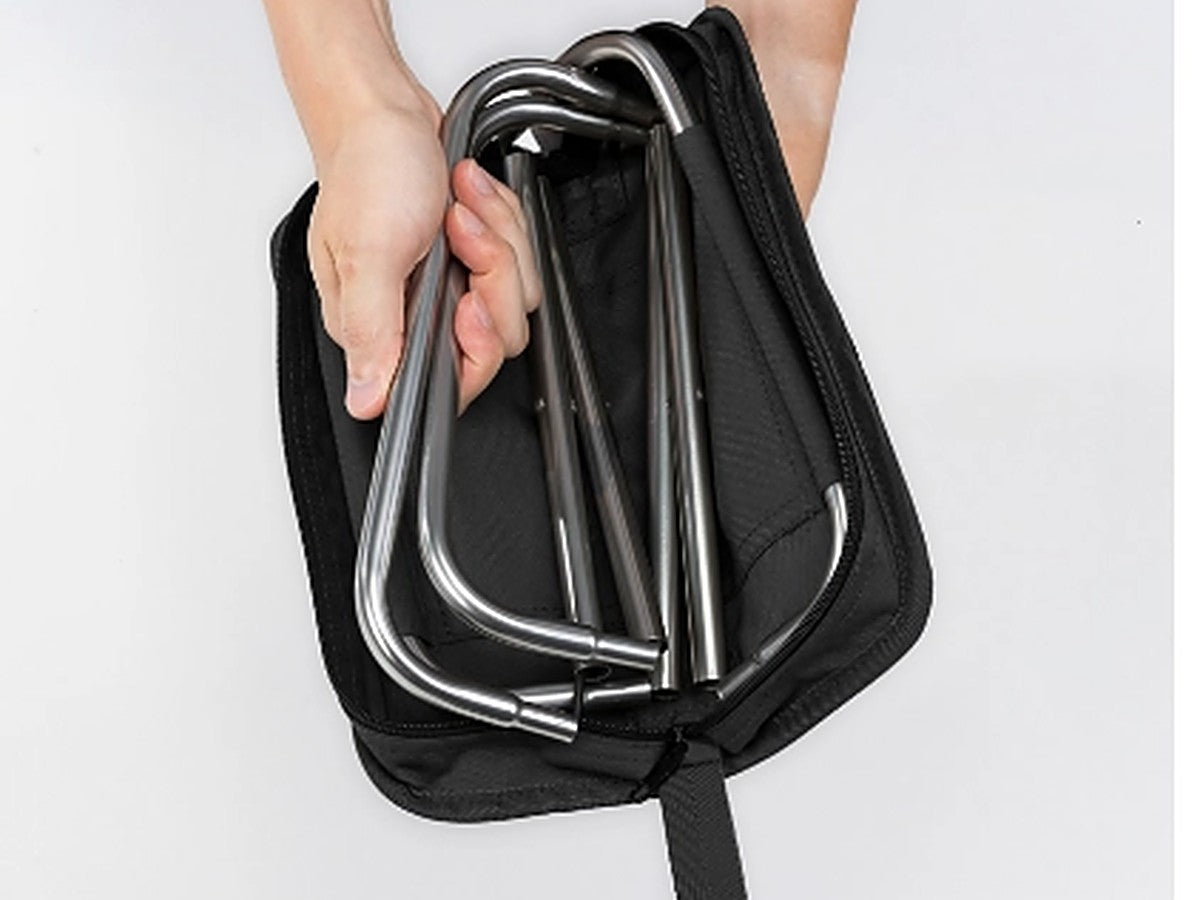 Duralumin frame folded inside the zippered seat-case