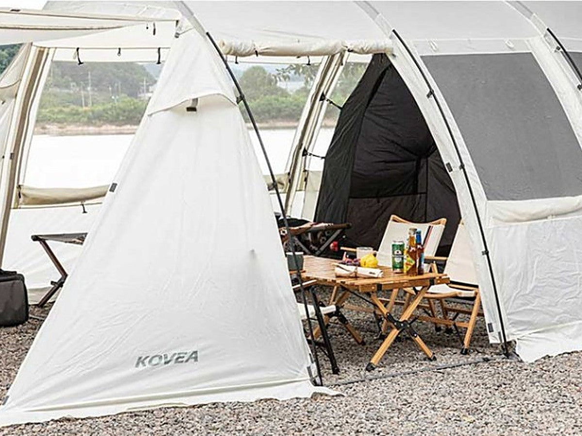 Side door of the tent opened wide
